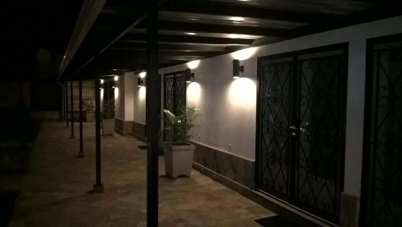 Urban Lodge Buyumbura Exterior foto